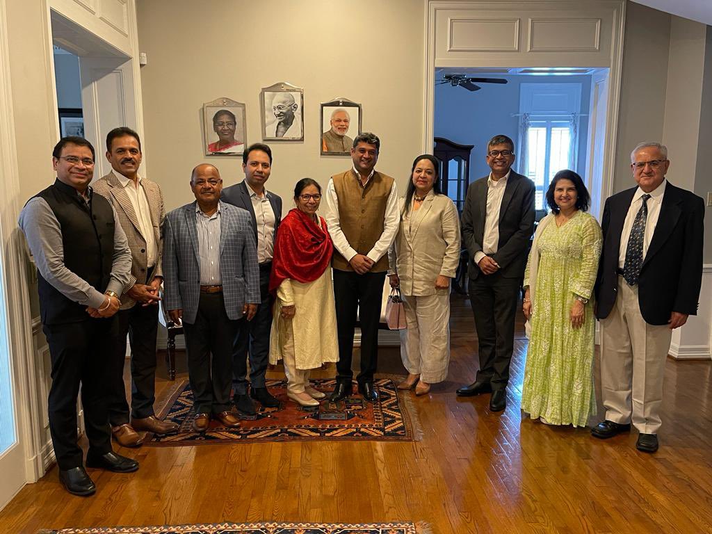 Consul General interacted with the Board Members of Indian Muslims Association of Greater Houston (IMAGH) on August 25,2023