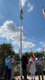 Consul General participated in the celebration of the 75th Independence Day of India at the Gujarati Samaj Center, Houston on August 15, 2021