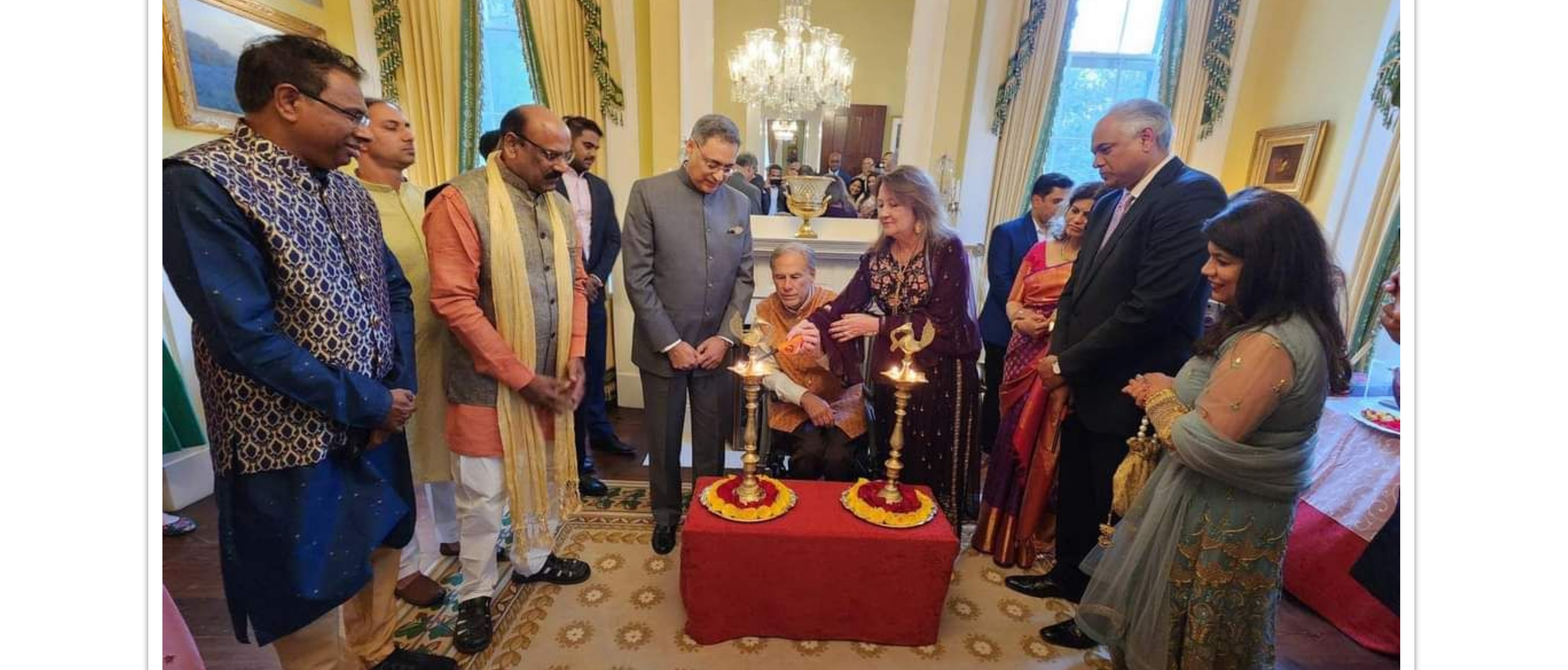  Consul General joined Governor of Texas Greg Abbott to celebrate Diwali  at the Governor’s Mansion, Austin on 23 October 2022