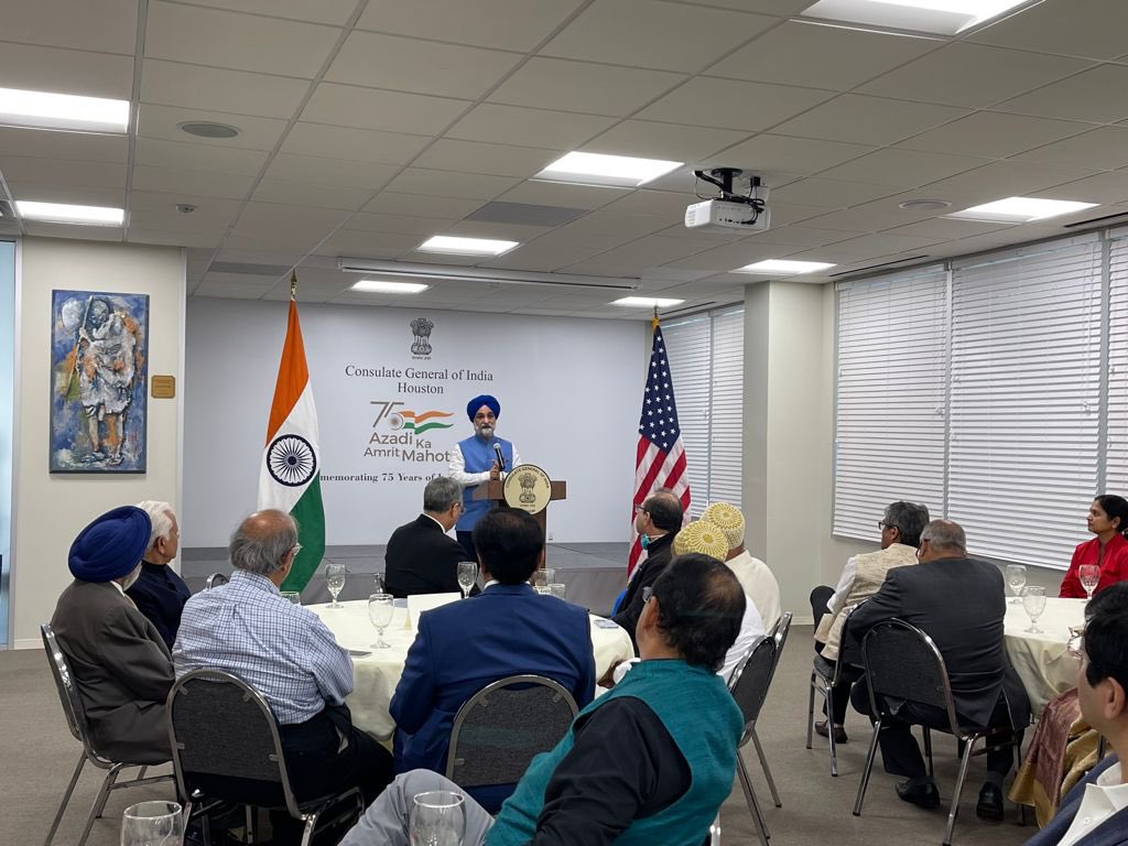 Ambassador Taranjit Singh Sandhu Interacted with representatives of various community, social, cultural and other Organizations in Houston on 30 October 2021