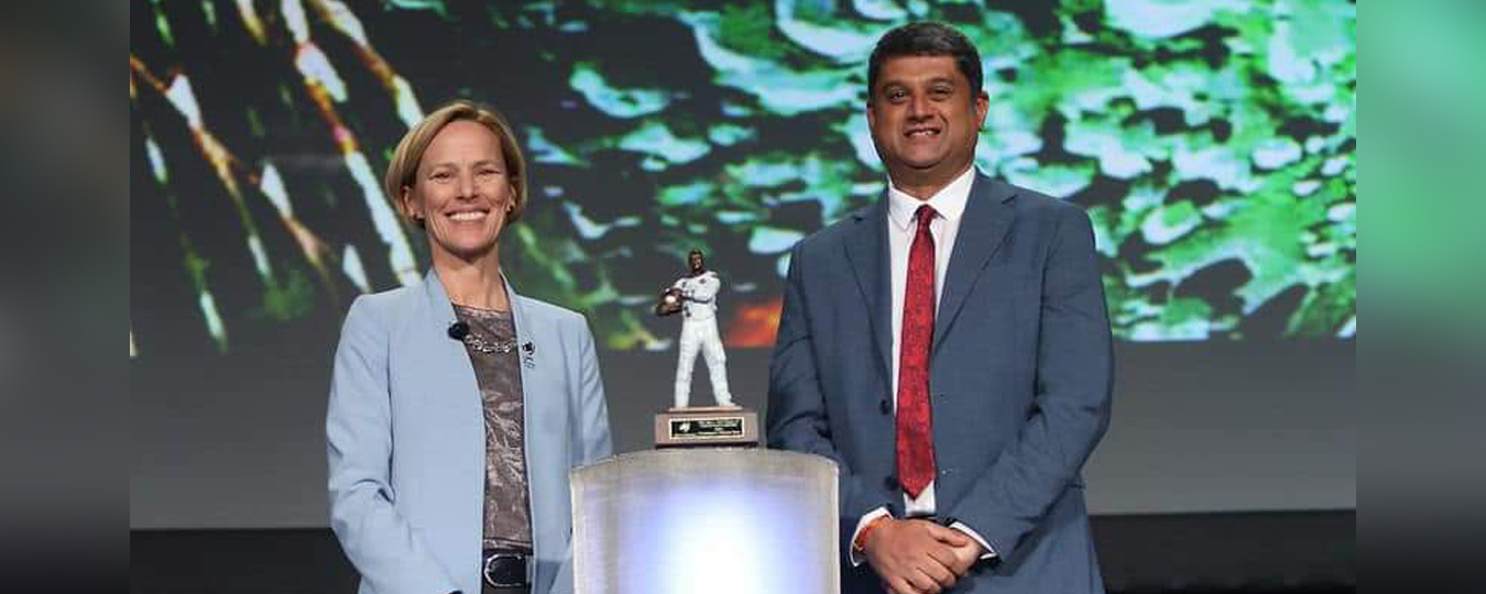  Consul General received the 2024 John L. 'Jack' Swigert Jr. Award for Space Exploration on behalf of ISRO - Indian Space Research Organisation for the groundbreaking Chandrayaan-3 mission, raising the bar for space exploration.
